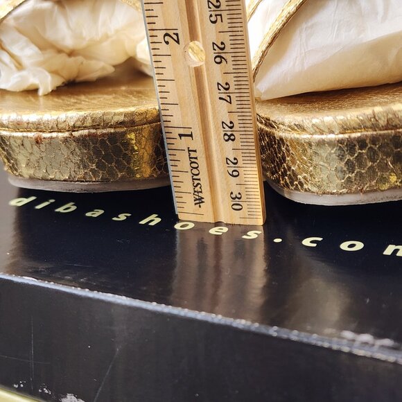 ✨Diba Y2K Glam Boho Chic Women’s Gold Metallic Strappy Wedge Sandals Size 8.5 - Picture 4 of 15